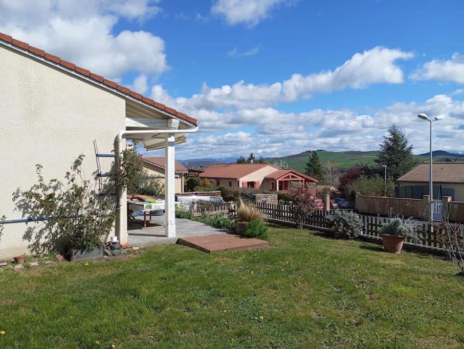 Maison 6 Personnes Billom Экстерьер фото